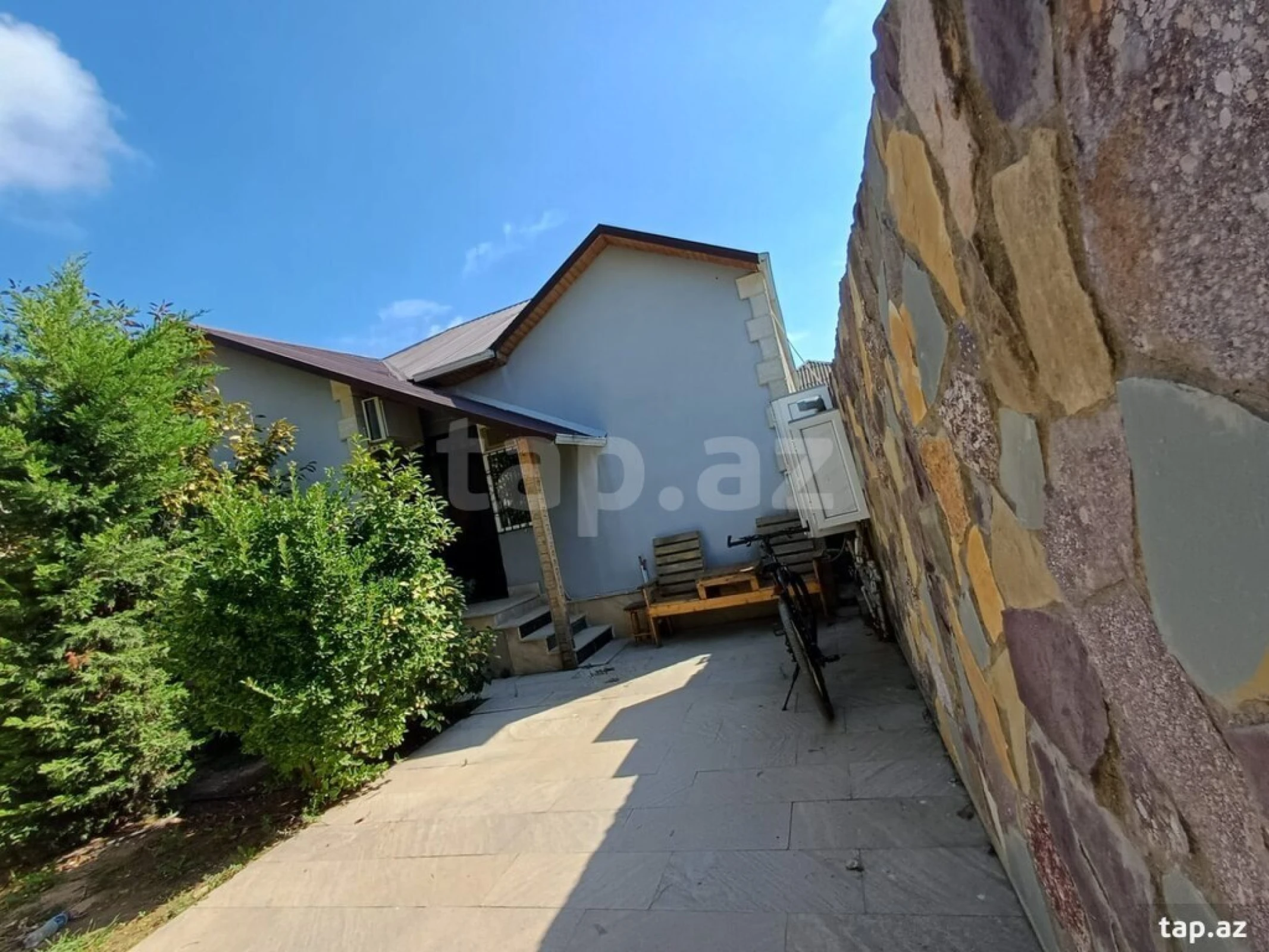 Satılır 4 otaqlı həyət evi 77 m²
