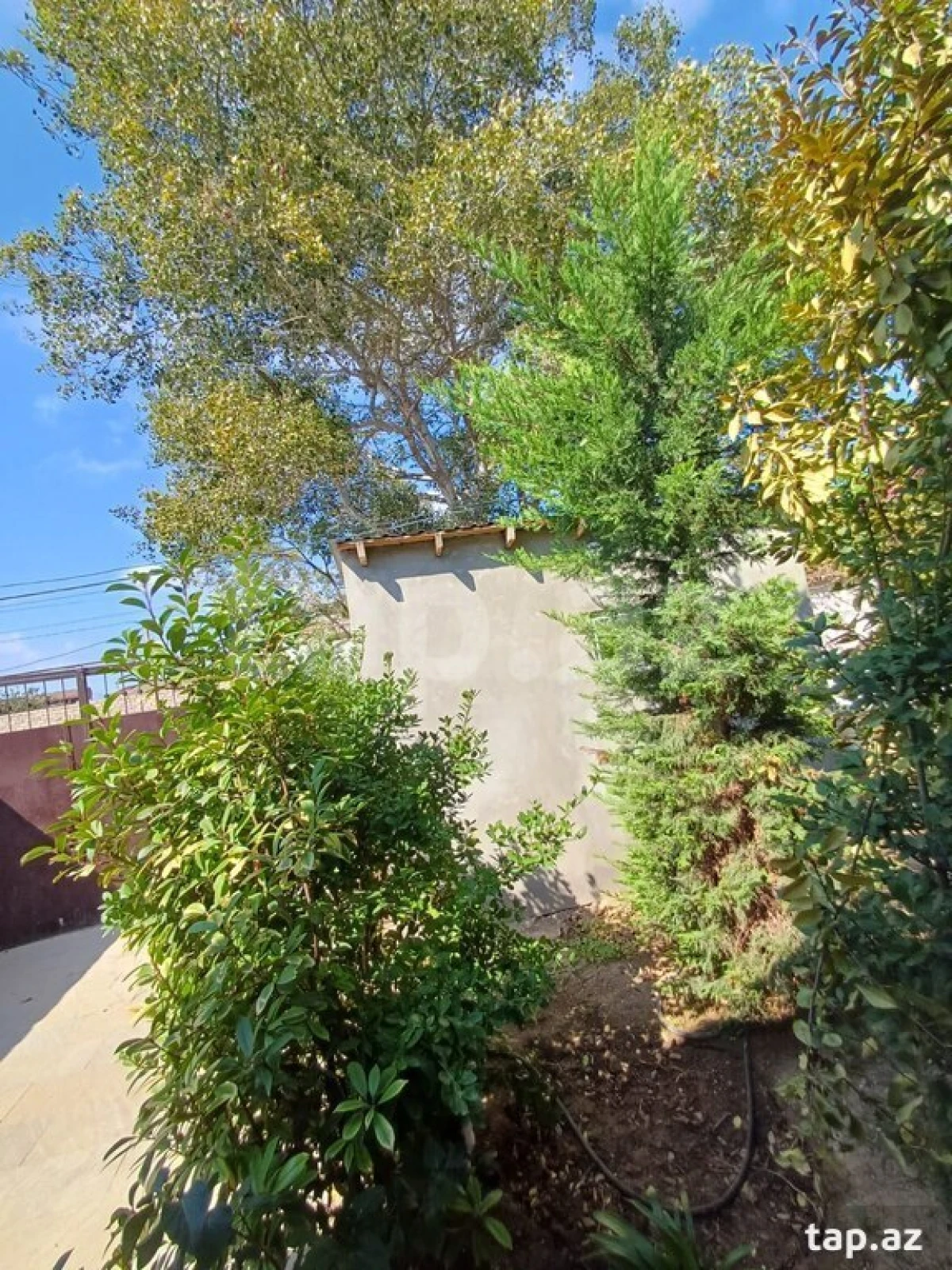 Satılır 4 otaqlı həyət evi 77 m²