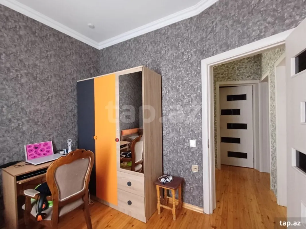 Satılır 4 otaqlı həyət evi 77 m²