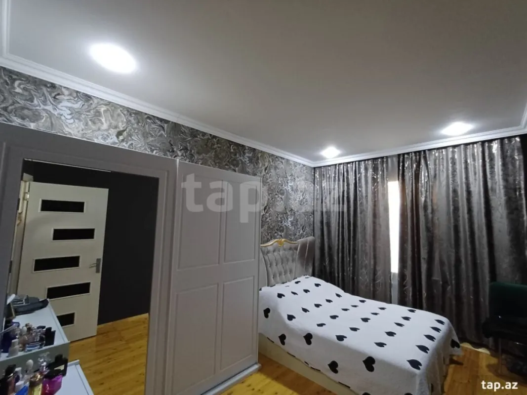 Satılır 4 otaqlı həyət evi 77 m²
