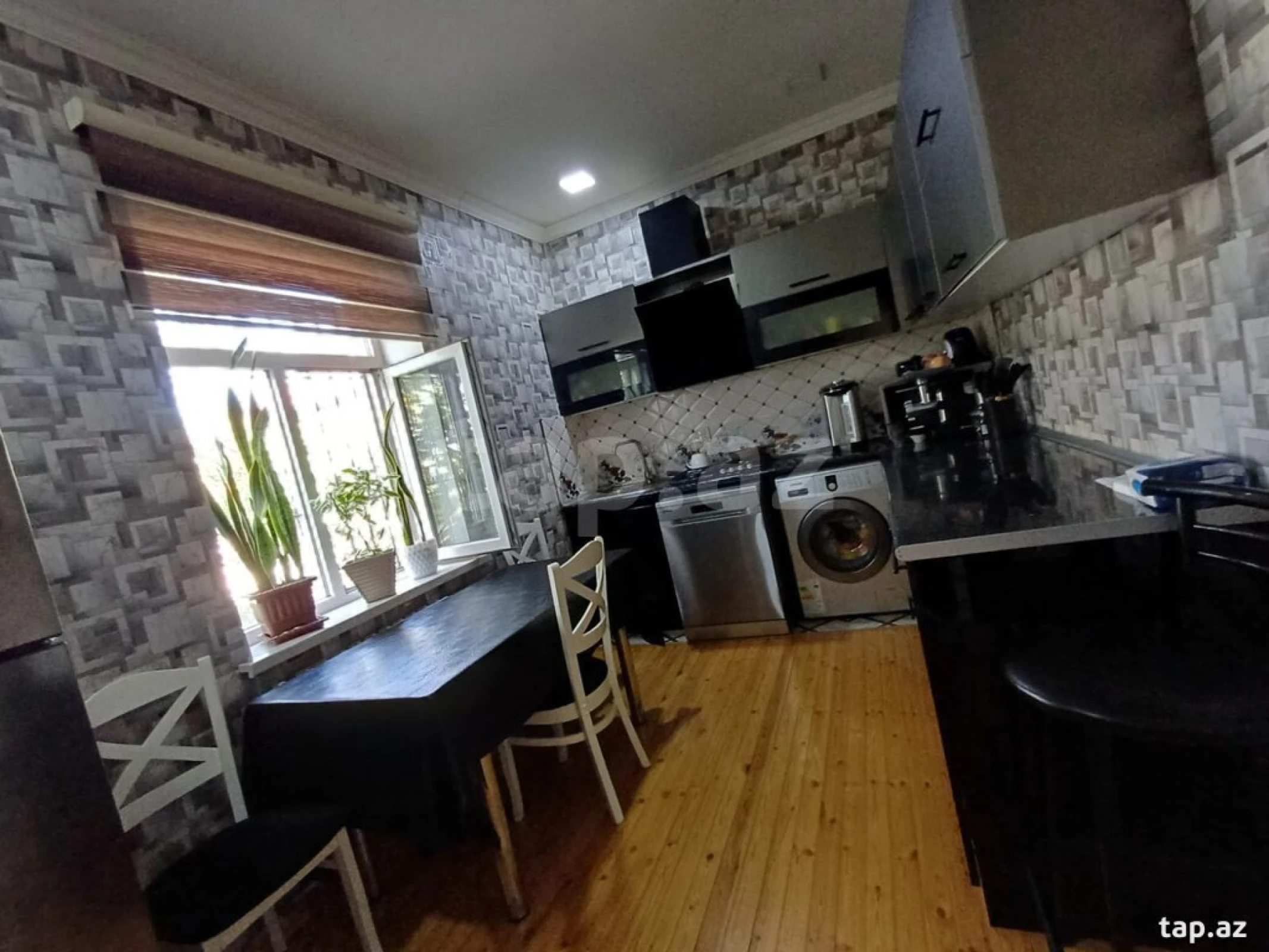 Satılır 4 otaqlı həyət evi 77 m²