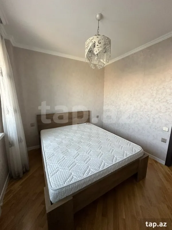 Kirayə verilir 3 otaqlı yeni tikili 70 m²