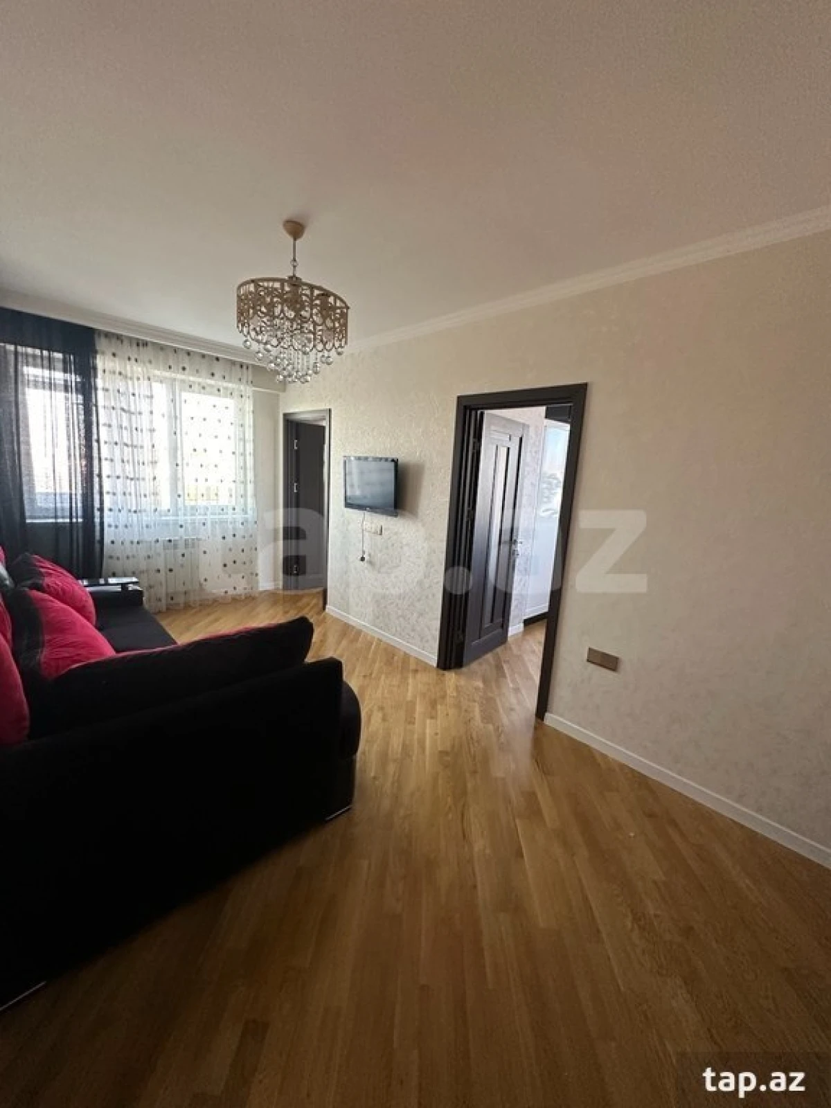 Kirayə verilir 3 otaqlı yeni tikili 70 m²