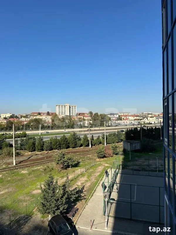 Kirayə verilir 3 otaqlı yeni tikili 70 m²