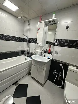 Kirayə verilir 3 otaqlı yeni tikili 70 m²