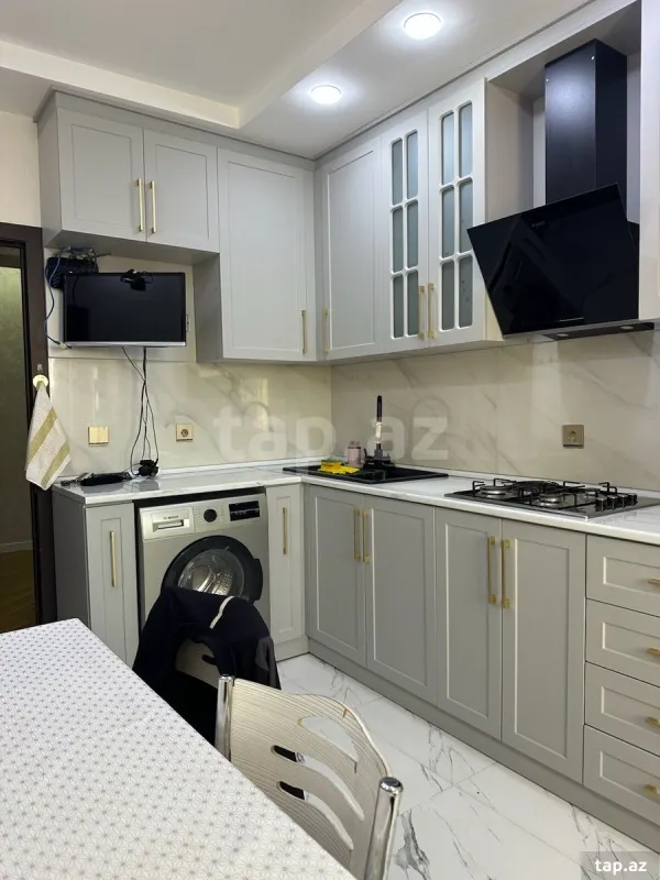 Kirayə verilir 3 otaqlı yeni tikili 70 m²