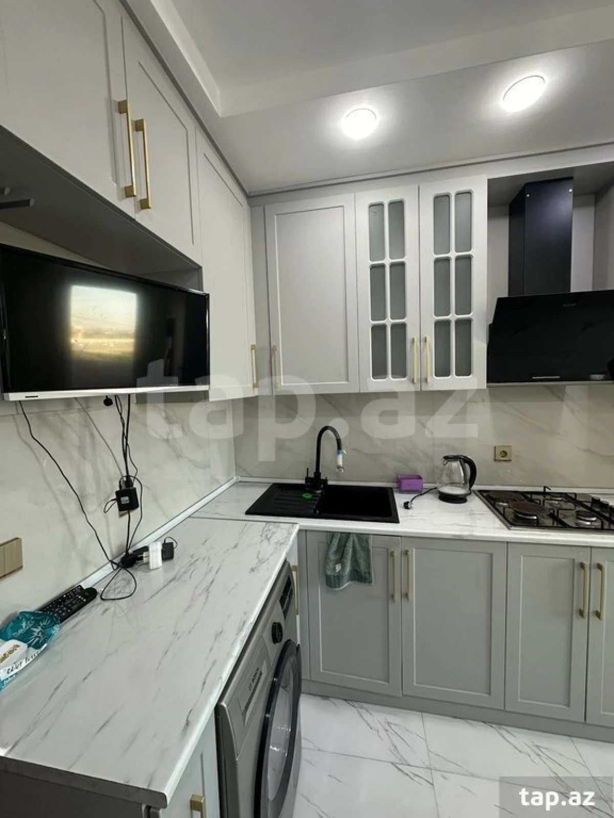 Kirayə verilir 3 otaqlı yeni tikili 70 m²