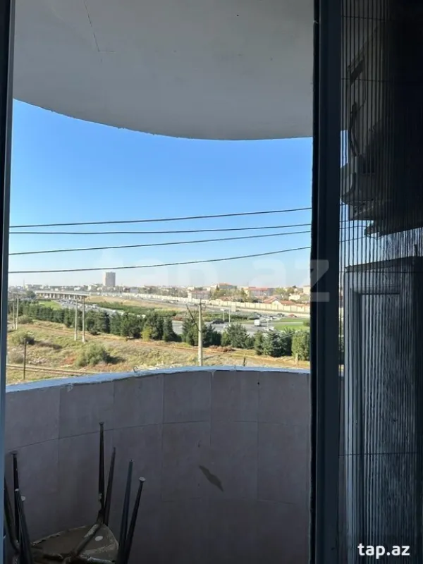 Kirayə verilir 3 otaqlı yeni tikili 70 m²