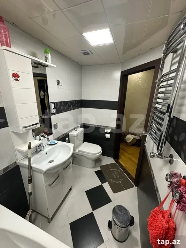 Kirayə verilir 3 otaqlı yeni tikili 70 m²