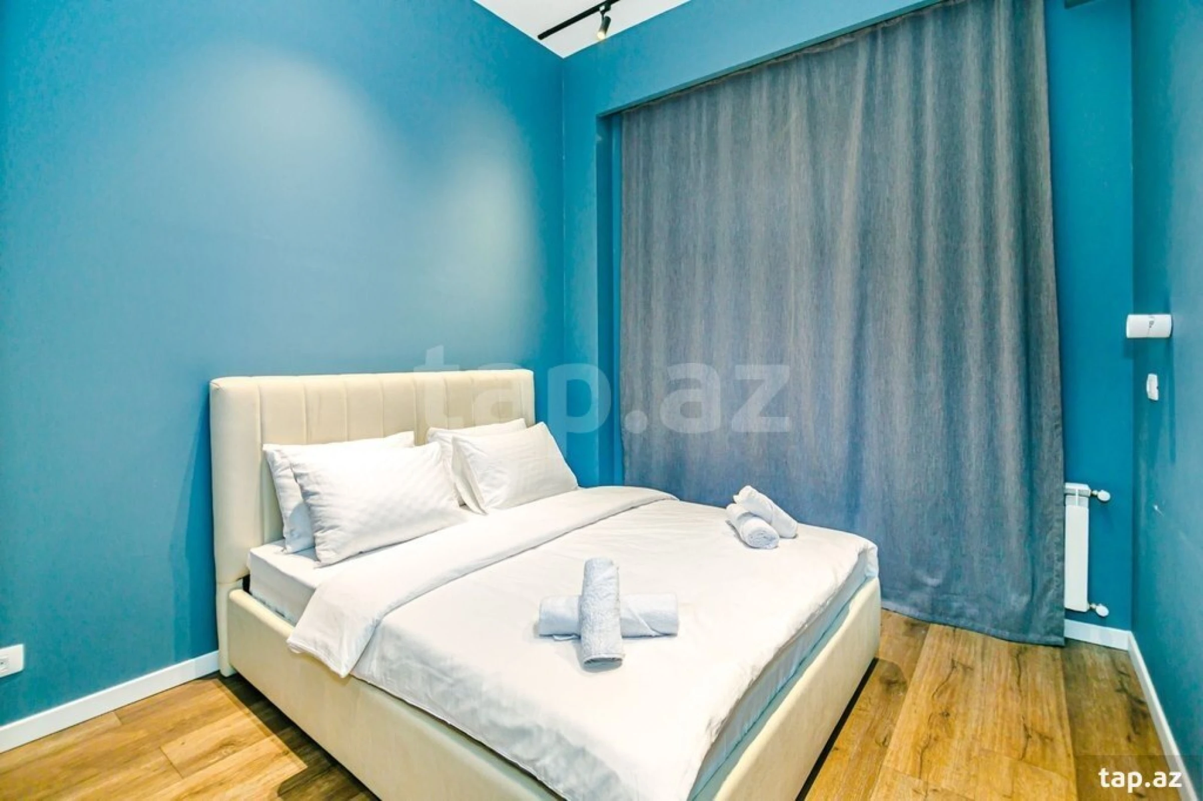 Kirayə verilir 3 otaqlı yeni tikili 150 m²