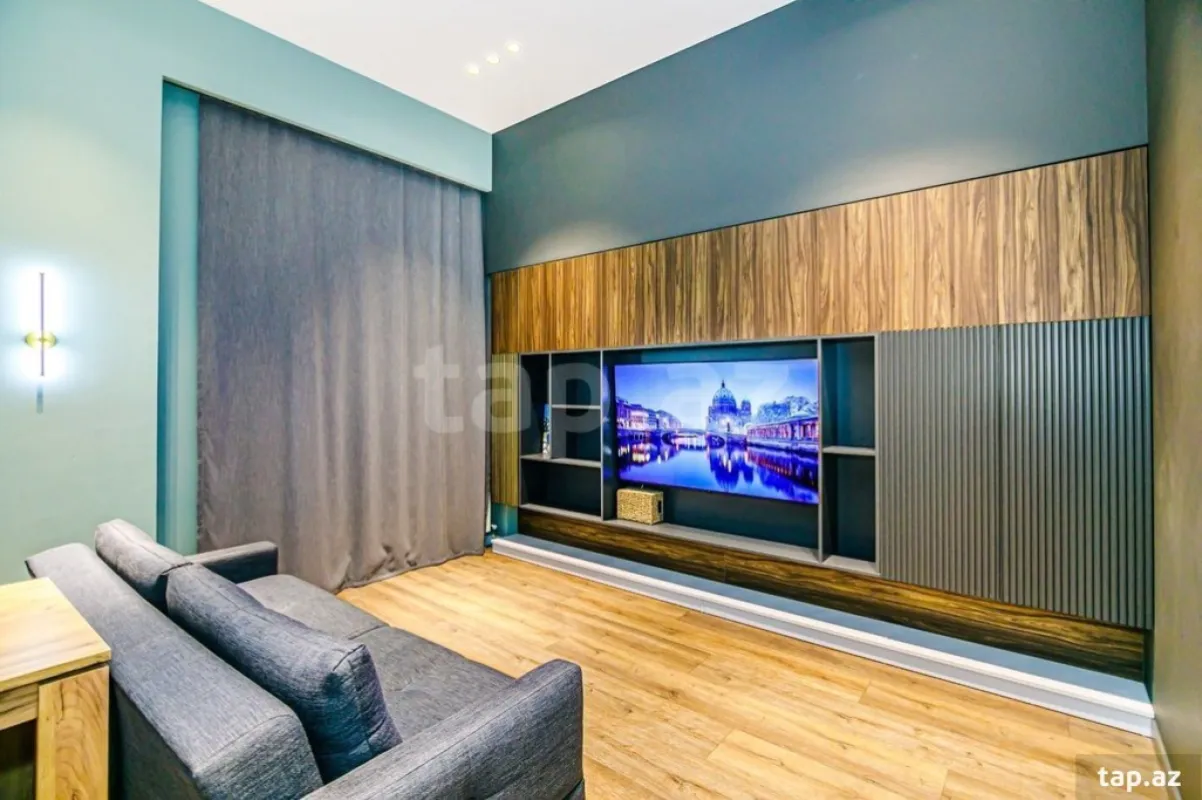 Kirayə verilir 3 otaqlı yeni tikili 150 m²