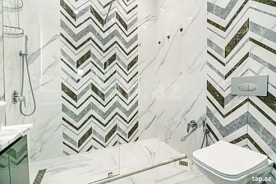 Kirayə verilir 3 otaqlı yeni tikili 150 m²