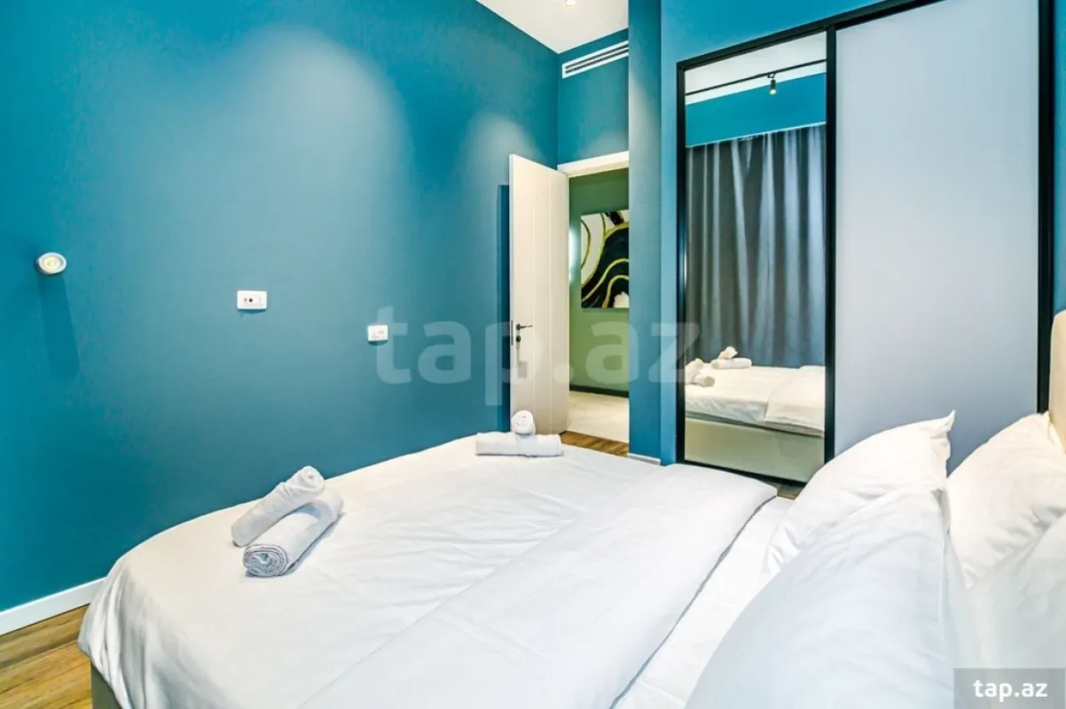 Kirayə verilir 3 otaqlı yeni tikili 150 m²