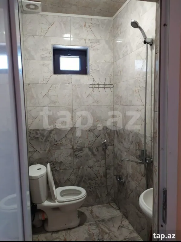 Kirayə verilir 3 otaqlı həyət evi