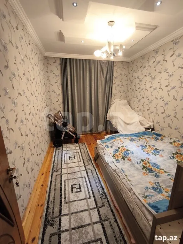 Satılır 5 otaqlı həyət evi 130 m²