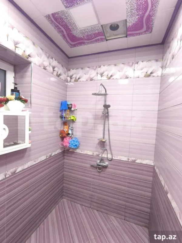 Satılır 5 otaqlı həyət evi 130 m²