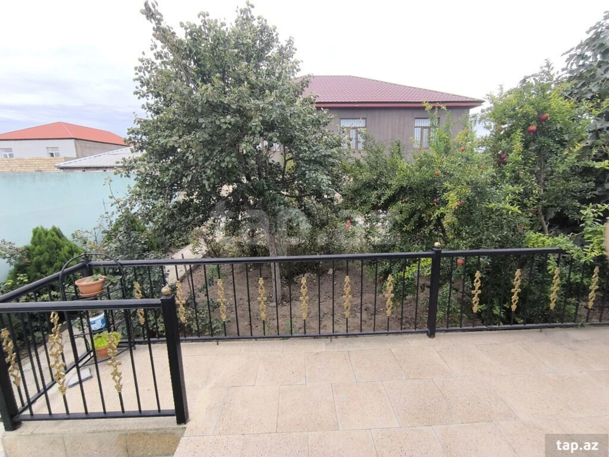 Satılır 5 otaqlı həyət evi 130 m²