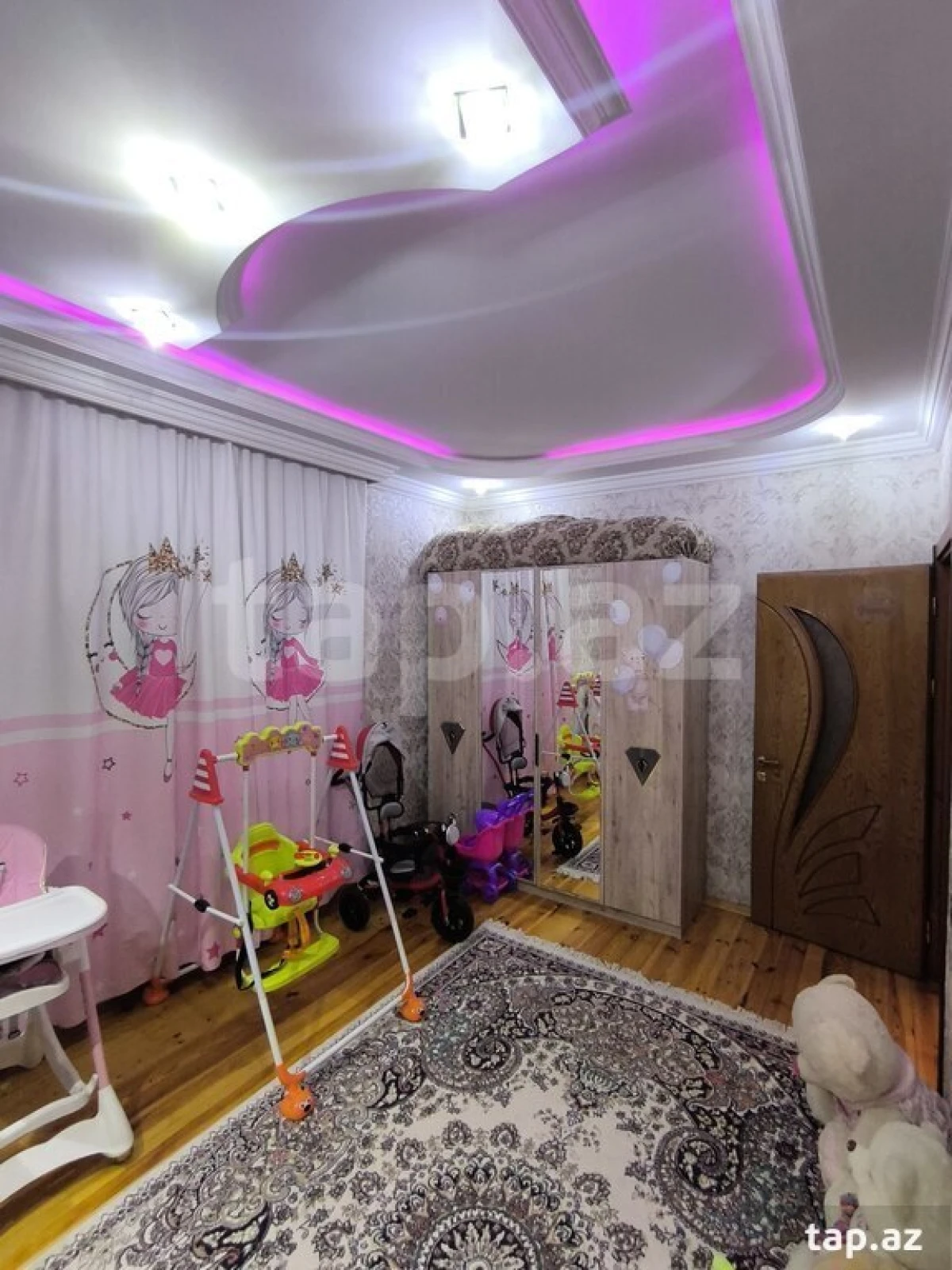 Satılır 5 otaqlı həyət evi 130 m²