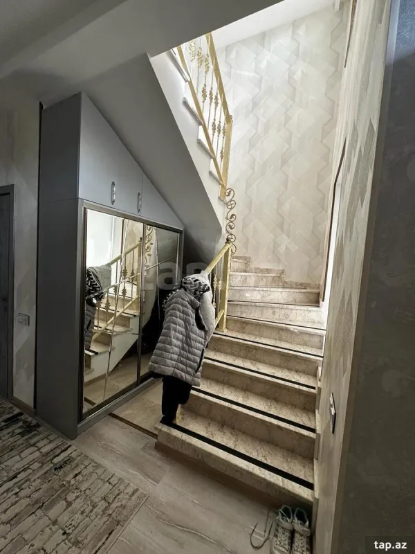 Satılır 4 otaqlı həyət evi