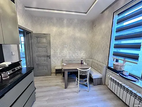 Satılır 4 otaqlı həyət evi