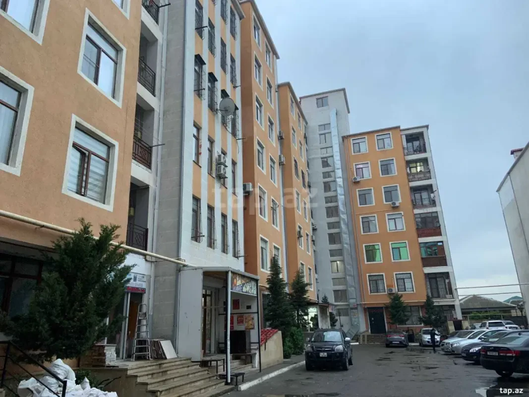 Satılır 2 otaqlı yeni tikili 70 m²