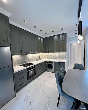 Kirayə verilir 2 otaqlı yeni tikili 100 m²