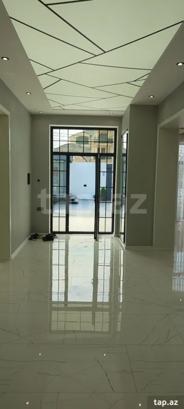 Satılır 5 otaqlı həyət evi