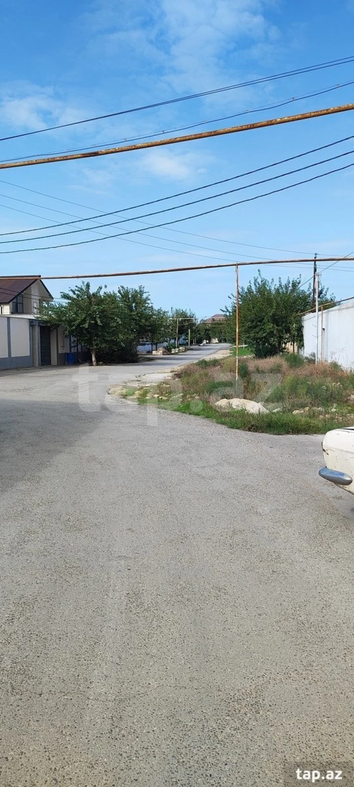 Satılır 5 otaqlı həyət evi