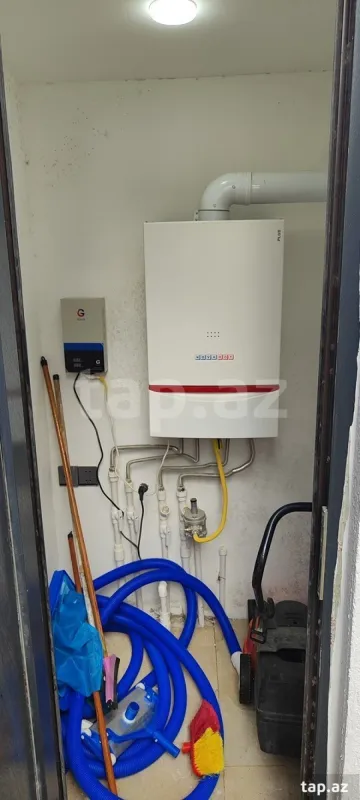 Satılır 5 otaqlı həyət evi