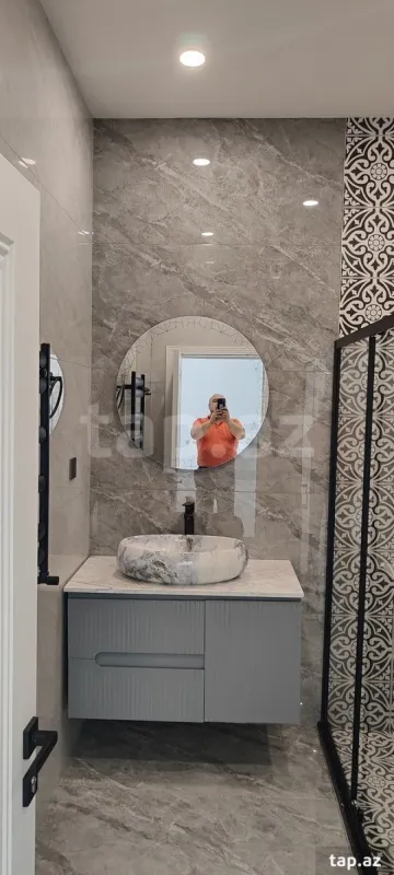 Satılır 5 otaqlı həyət evi