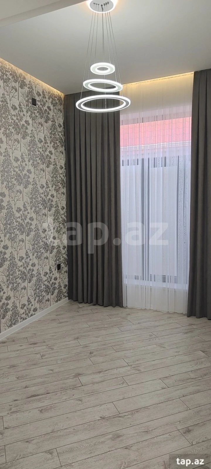 Satılır 5 otaqlı həyət evi