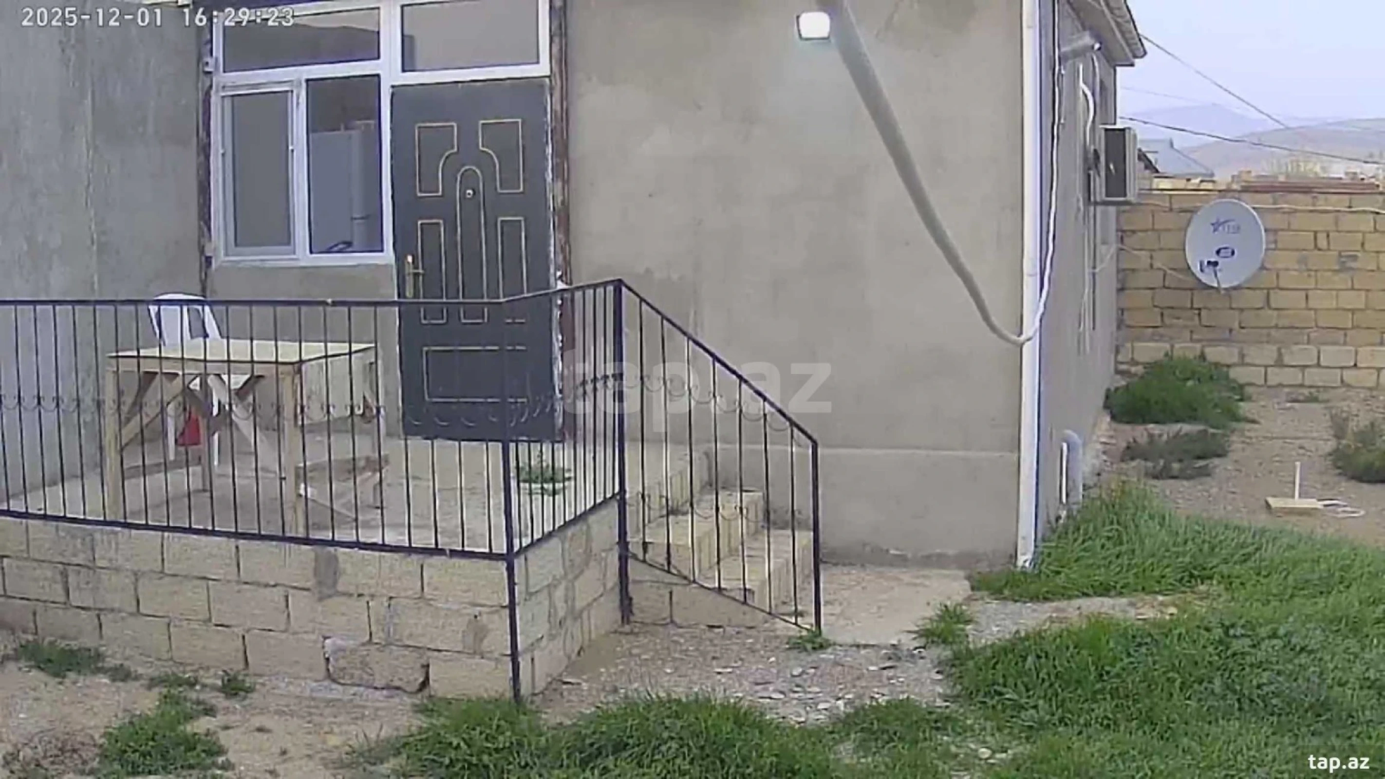 Satılır 2 otaqlı həyət evi