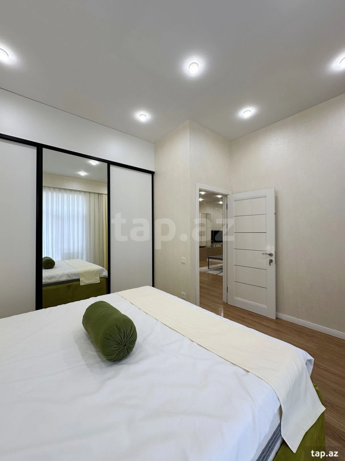 Satılır 3 otaqlı yeni tikili 91 m²