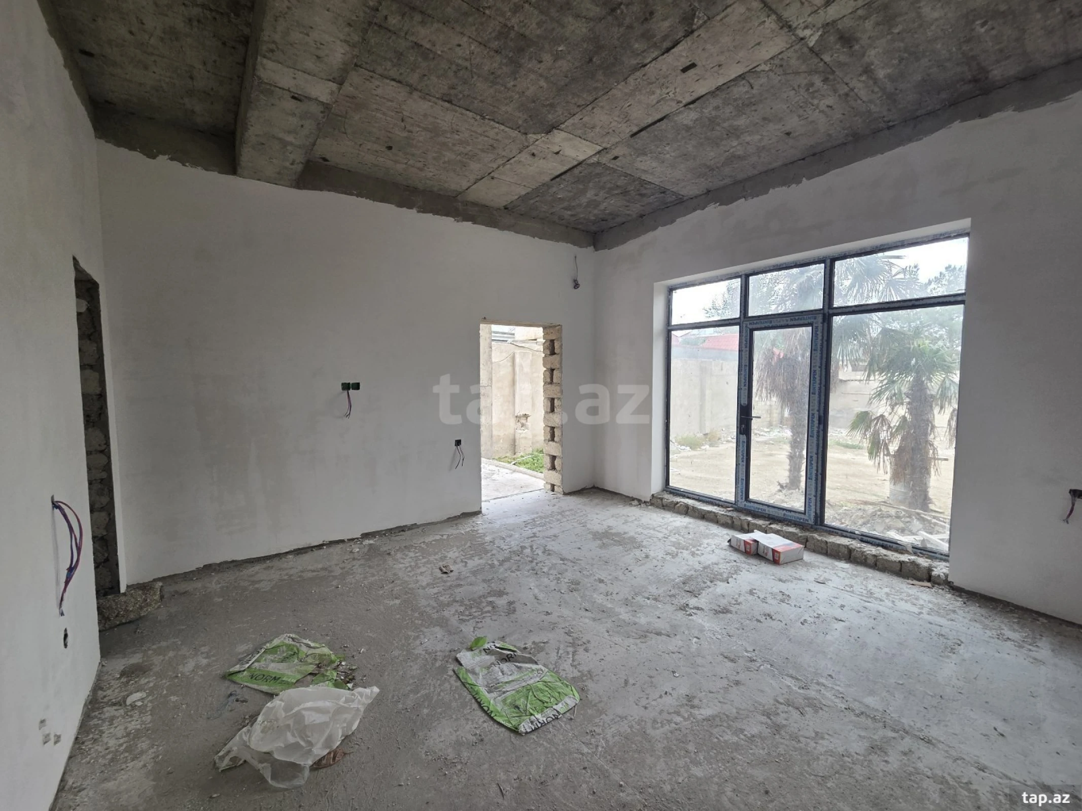 Satılır 7 otaqlı həyət evi 330 m²