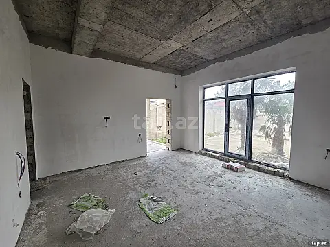 Satılır 7 otaqlı həyət evi 330 m²