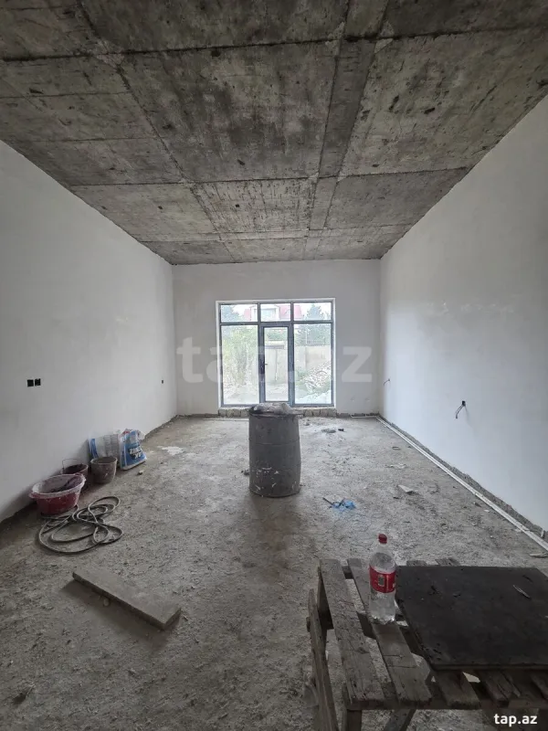Satılır 7 otaqlı həyət evi 330 m²