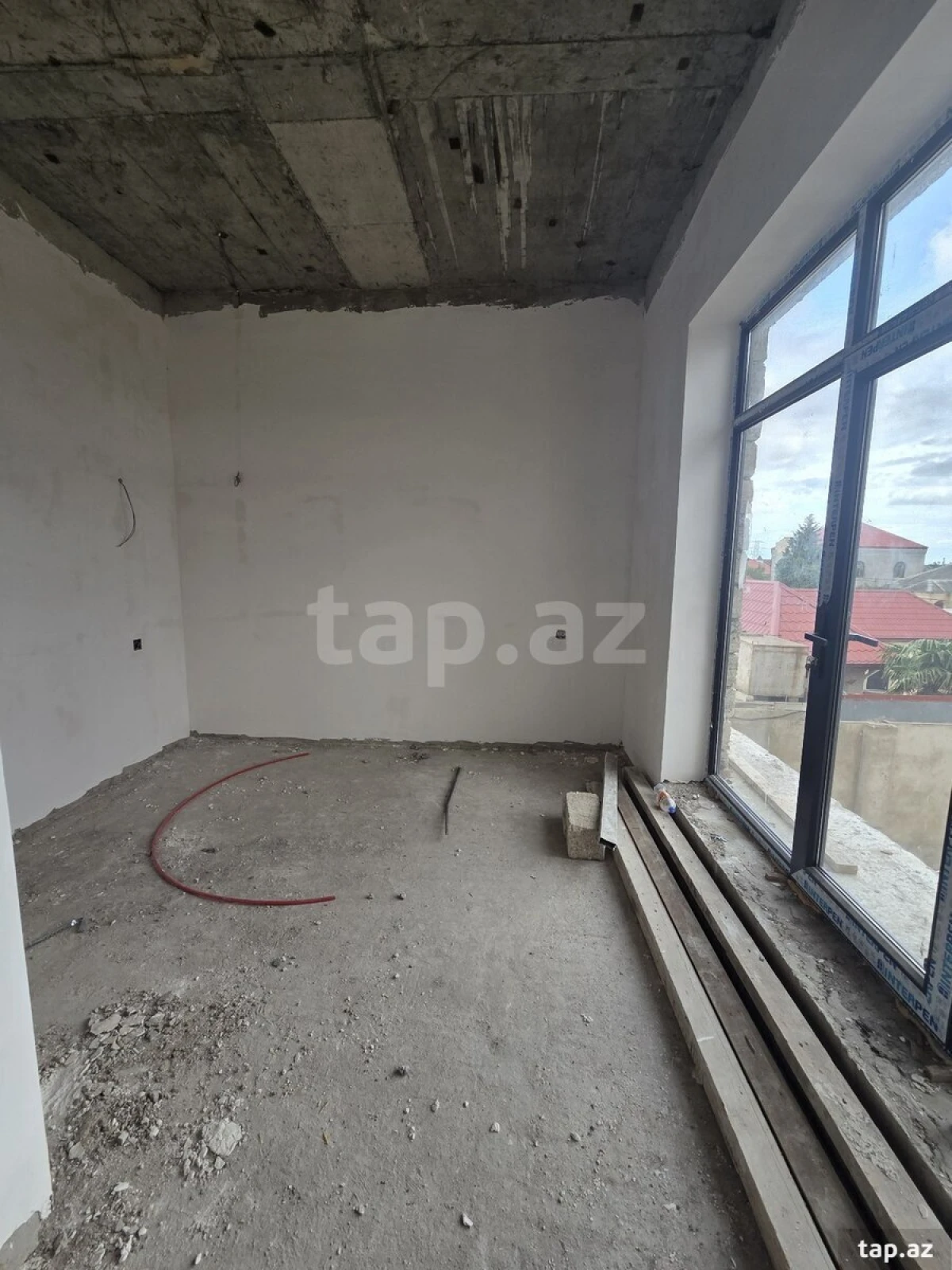 Satılır 7 otaqlı həyət evi 330 m²