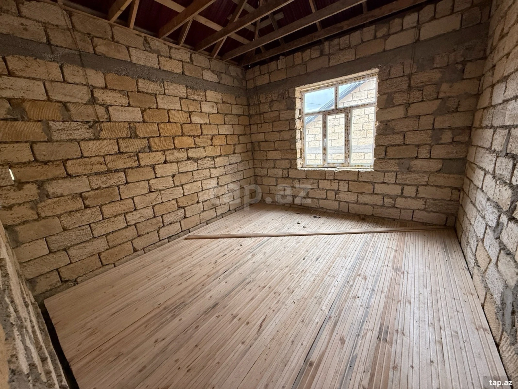 Satılır 3 otaqlı həyət evi