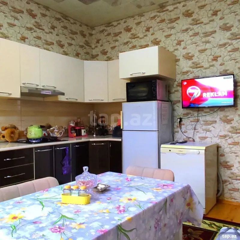 Kirayə verilir 5 otaqlı həyət evi 120 m²