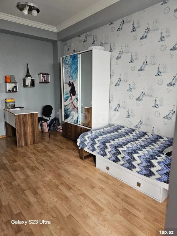 Satılır 4 otaqlı yeni tikili 180 m²