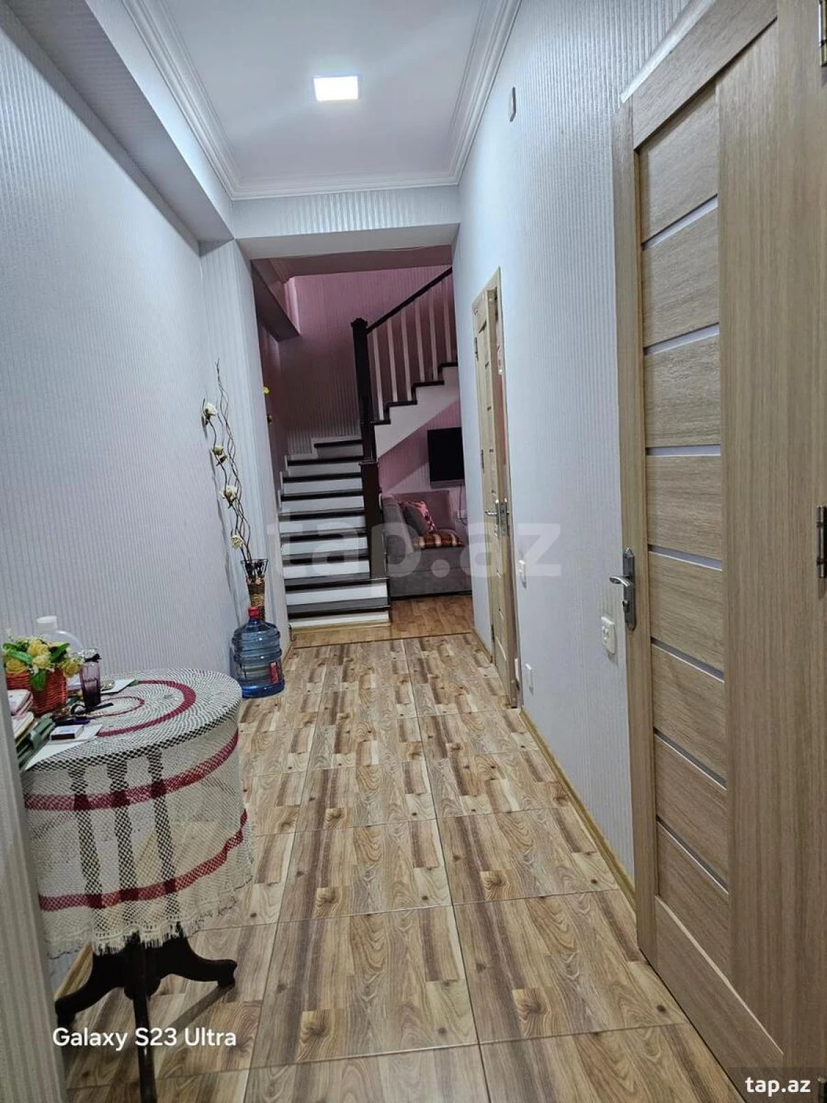 Satılır 4 otaqlı yeni tikili 180 m²