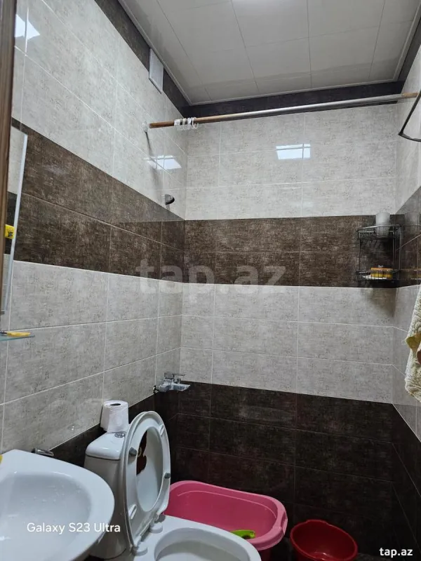 Satılır 4 otaqlı yeni tikili 180 m²