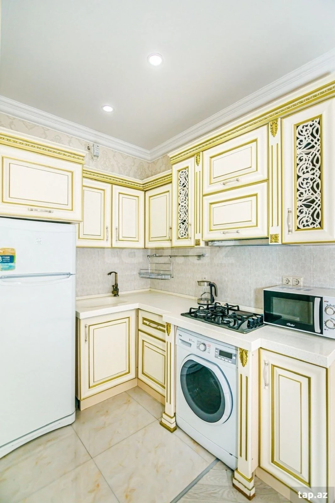 Kirayə verilir 2 otaqlı yeni tikili 100 m²