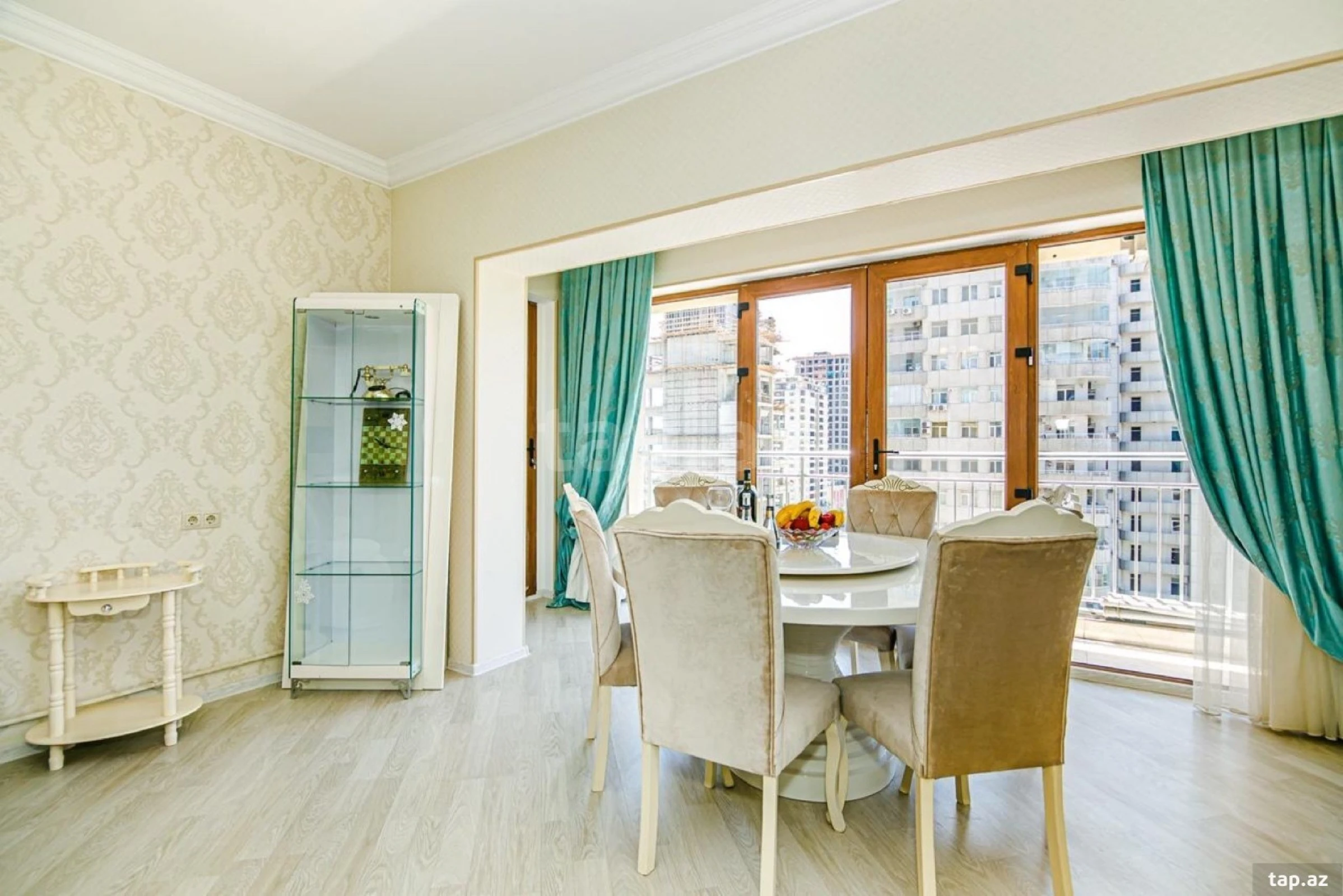 Kirayə verilir 2 otaqlı yeni tikili 100 m²