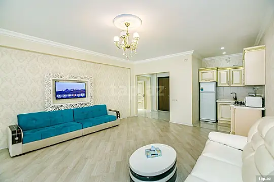 Kirayə verilir 2 otaqlı yeni tikili 100 m²