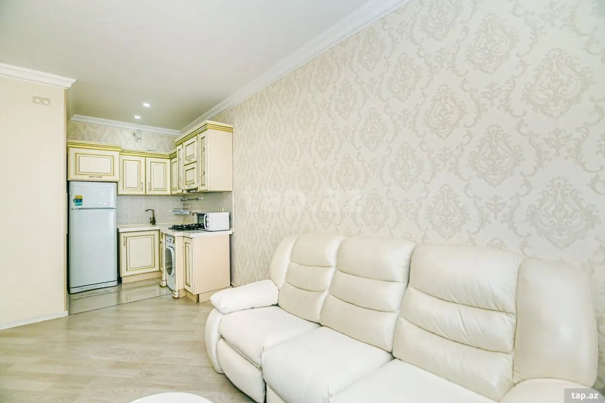 Kirayə verilir 2 otaqlı yeni tikili 100 m²