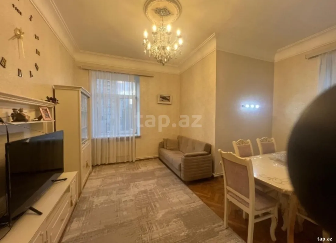 Satılır 3 otaqlı mənzil 90 m²
