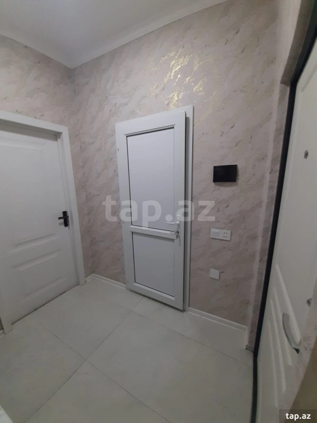 Kirayə verilir 1 otaqlı yeni tikili 30 m²