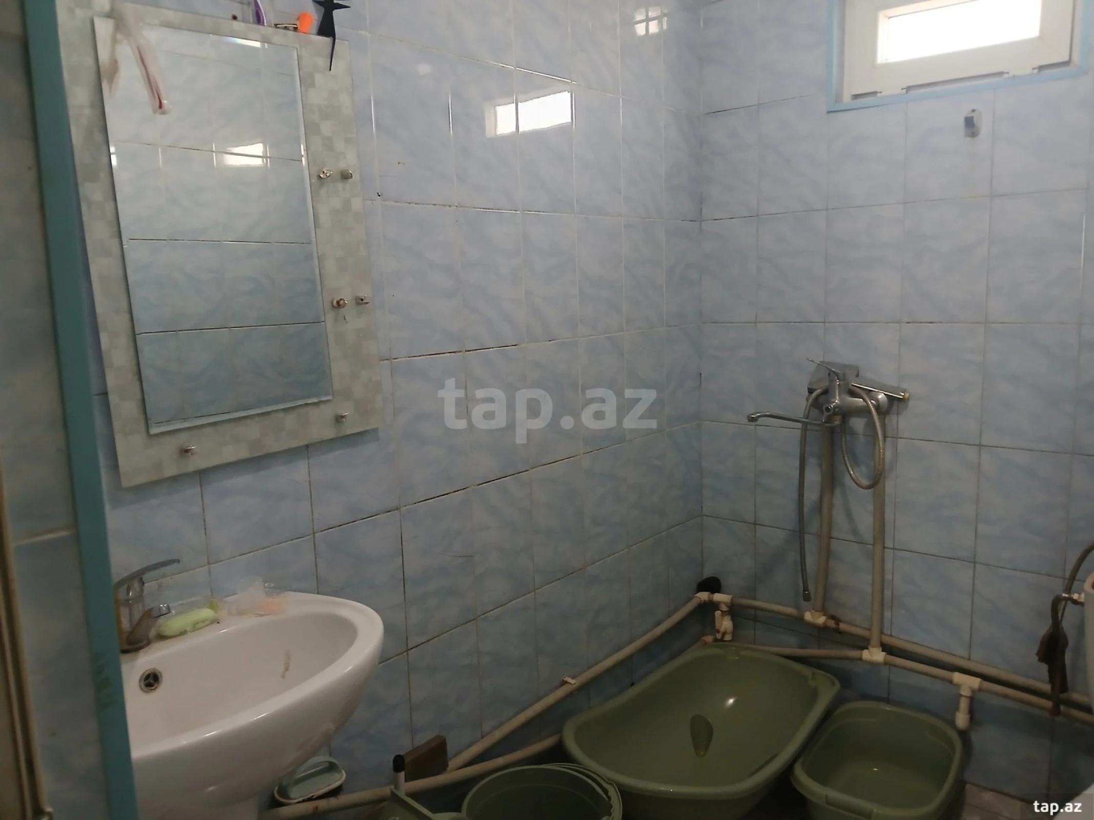 Satılır 4 otaqlı həyət evi