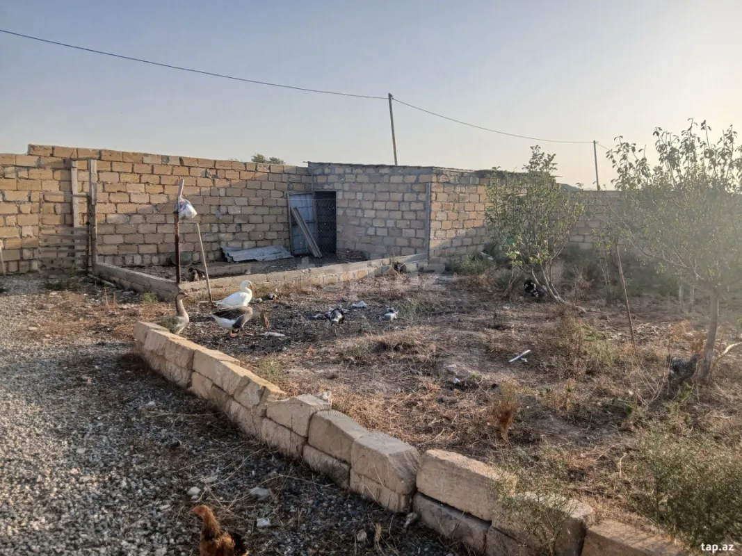 Satılır 4 otaqlı həyət evi